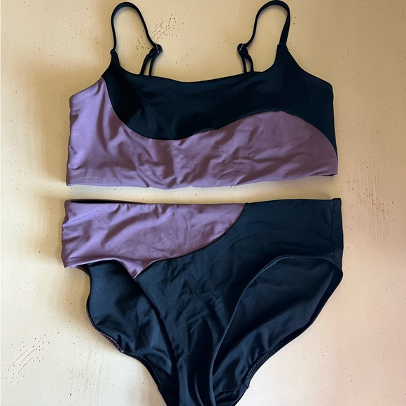 🏊‍♀️ Athleta Bikini Swimsuit - Picture 1 of 6